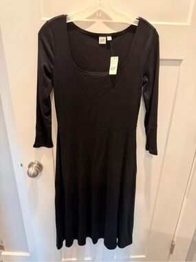 NWT Gap Black Fit Flare Dress Petite Small 3/4 Sleeve Minimalist Midi